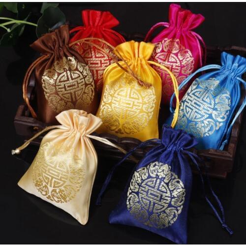 50pcs Lucky Small Chinese Silk Satin Cloth Pouches Drawstring Cute Christmas Candy Gift Bag Wholesale Wedding Party Favor