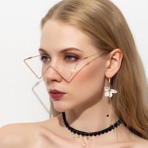 New Fashion Diamond Eyeglasses Frame Women Alloy Half Frame Vintage Luxury Crystal Small Glasses Rhinestone Personality Eyeware