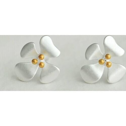 Daisies 925 Sterling Silver Earrings for Women Four Petals Summer Beautiful Stud Earrings Allergy