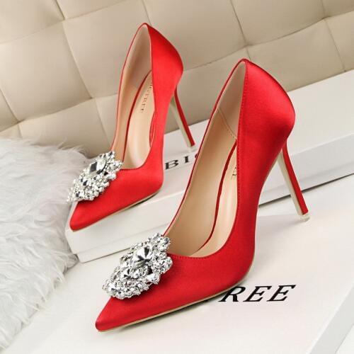 Korean version of rhinestone womens shoes with high heel sexy shallow mouth pointed shiny rhinestone buckle single shoes