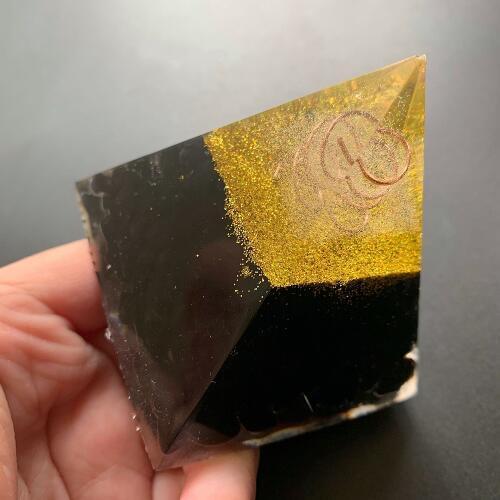 Natural Black Obsidian Beads Crystal Stone Pyramid Orgonite Energy Healing Stones Figurine Office Decoration Desk Home Dropship