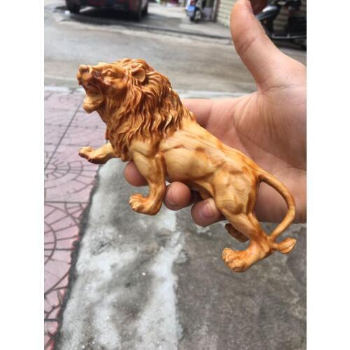 Carved animals of Chinese zodiac carved wood lion ornaments birthday gifts Christmas decorations