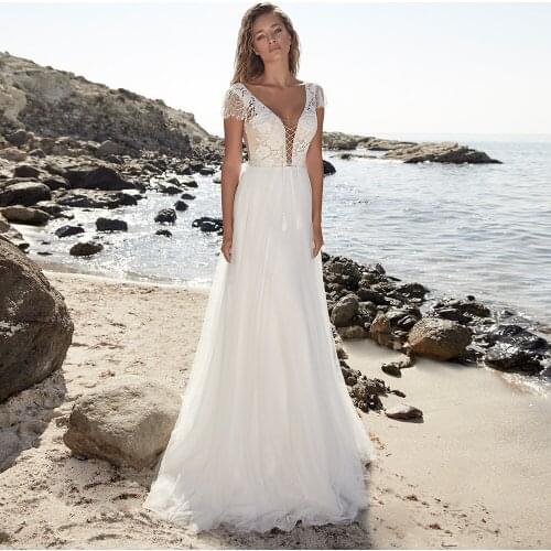 Bohemian A-Line Tulle Lace Short Sleeve V-Neck Wedding Dress Bridal Gowns 2021 Appliques Backless Sweep Train Robe De Mariée