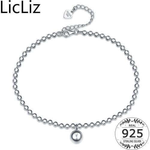 LicLiz Bracelets On The Leg