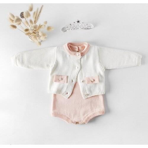 Newborn Baby’s Fashion Jumpsuits or Cardigan Fresh Solid Color Pocket Knitted Jacket Triangle Wrapped Romper