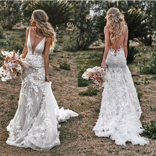 2020 Sexy Backless Long Mermaid Boho Wedding Dress Appliques Lace Flowers Deep V Neck Straps Boho Bridal Gowns Bride Dresses