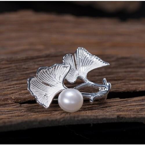 Maple Leaf Pearl Brooches For womens Clothing Jewelry Silver 925 Sweater Trench Coat Accessories Fashion Elegant Beautiful
