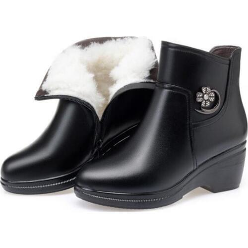 2019 New Elegant Fashion Comfort Inside Cloth / Plush / Wool Autumn Winter Boots Women Boots Zipper Wedges Genuine Leather Boots