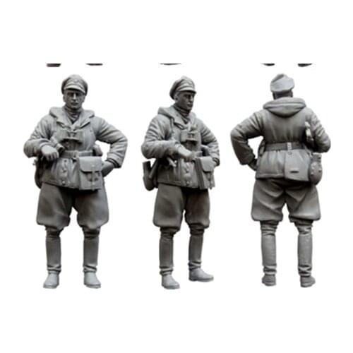 1:35 Resin kit officer in winter 359