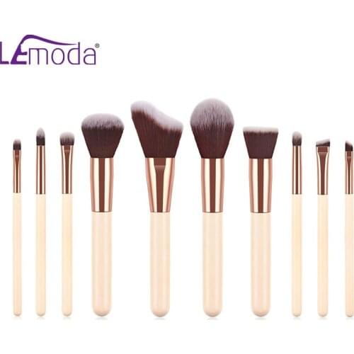 Lemoda Makeup Brushes Set 10Pcs With Off-White Handle For Powder Eyeshadow Eyebrow Blush Blending Highlight Beauty Tools Kits