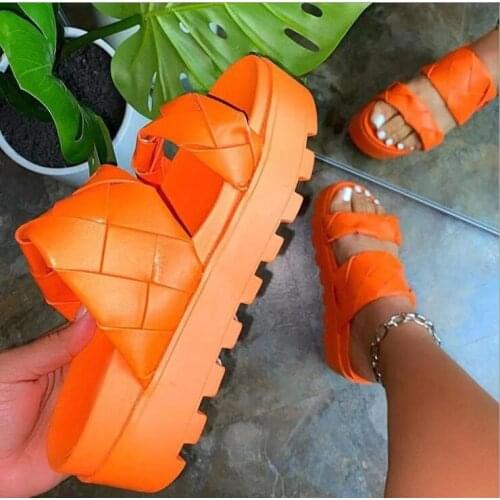 2021 new spring/summer women large size medium heel light hand-woven retro female high heel outdoor leisure all-match slippers