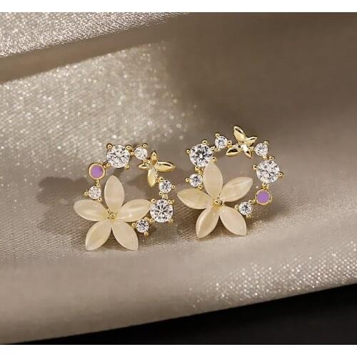 2021 new trendy, exquisite, small, five-petal flower with rhinestones, niche design, net red earrings