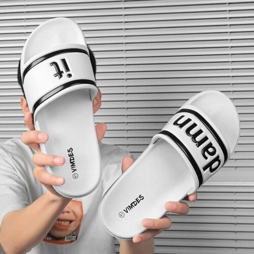 Big Size 36-46 Brand New Shoes Men Summer Men Flip Flops Beach Sandals Anti-slip Zapatos Hombre Casual Letter Shoes TUX372