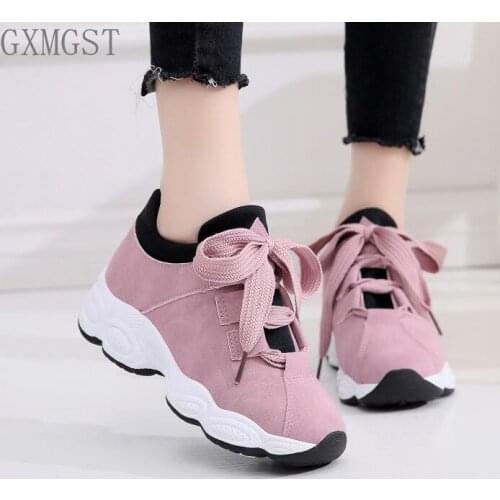 2020 Hot Sales Breathable Comfortable Running Shoes for Women Lace-up Sport Shoes Woman Black White Sneakers Female Flat Shoes