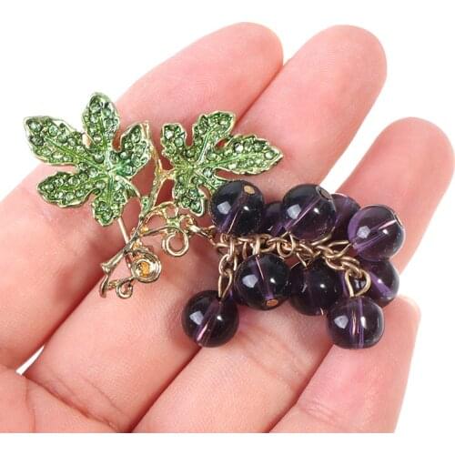 1PC Hot New Creative Crystal Grape Brooches for Women Cute Luxury Brooch Pin Fashion Jewelry Elegant Wedding Brooch Bouquet Hot