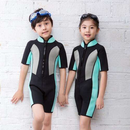 2.5mm Neoprene Kids Diving Suits Boys Girls Full Body Wetsuits Short Sleeve Rash Guards Children Swimsuits One Pieces 2018 CO