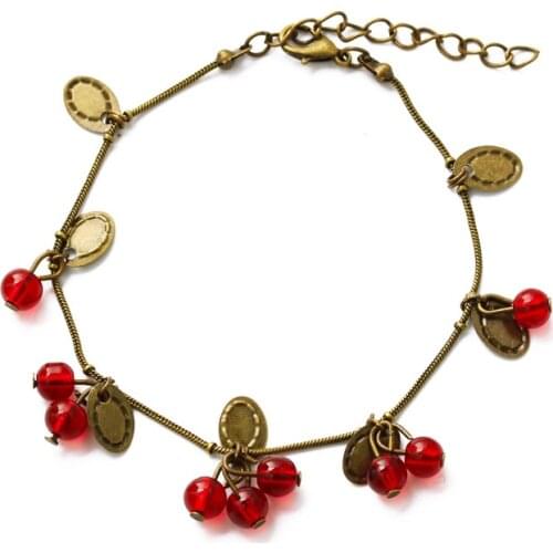 New Ripe Fruit Shaped Beads Bracelets With Cute Leaves Design Vintage Red Jumble Beads Pendant Women Bracelets Gift Party