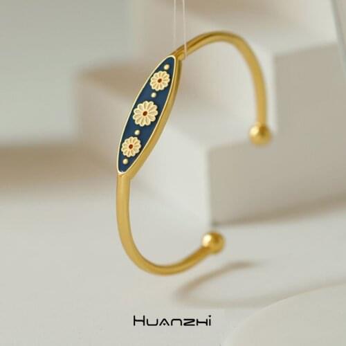 Enamel Colorful Drip Glaze Simple Elegant Retro Metal Opening Daisy Bracelet for Women Girl Party Jewelry Gift HUANZHI 2021 NEW
