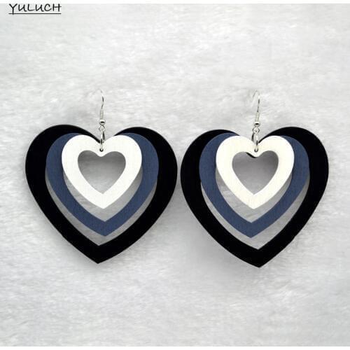 Hot Latest charm heart shape wood earrings accessories carton statement jewelry for woman 2016 design new