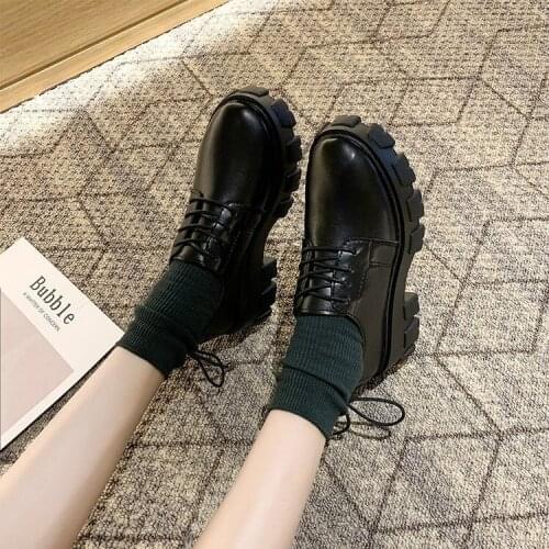 Single-shoe platform platform small leather shoes for women 2021 new versatile British style round head lace-up for women