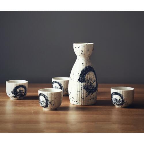 ANTOWALL Japanese Style Hand-painted Ceramic Small Sake Bottle jug Wine White Wine Bottle