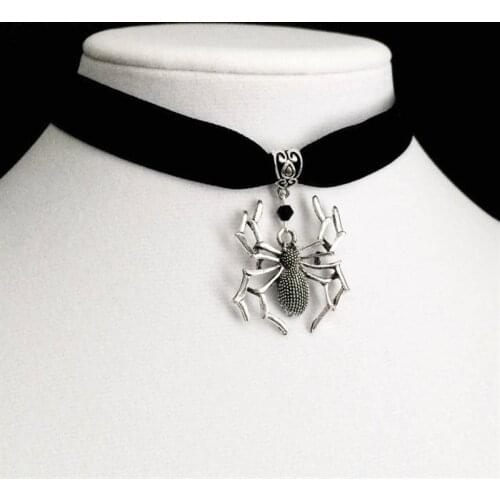 Gothic Spider Choker Black Velvet Necklace Web Victorian Creativity Punk Gorgeous Jewelry Halloween Fashion Women Gift 2021