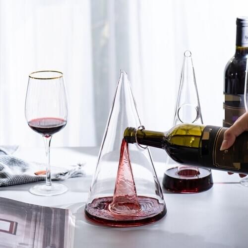 Waterfall Decanter Wine Divider comes in a handmade glass red wine artistic creative gift box wine decanter champagne glass
