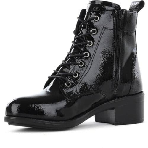 WOMEN BLACK PATENT LEATHER. WINTER BOOTS. DIARY. OFFICE. WEDDING BOOTS. WARM INDOOR. WATERPROOF. QUALITY. NEW SEASON. MEDIUM HEEL SIZE