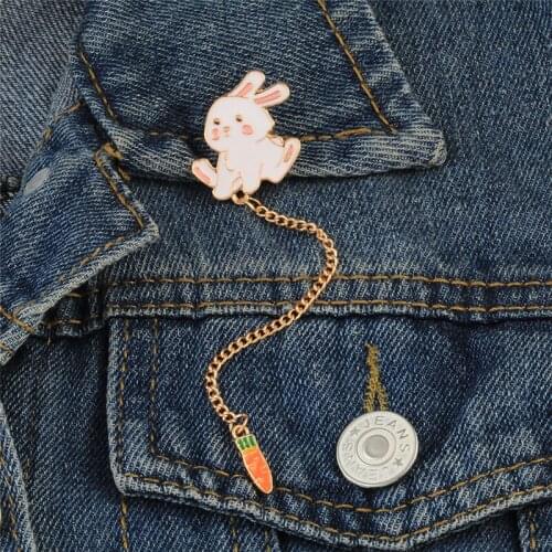 Animal Chain Enamel Pins Cute Cartoon Badges Rabbit Carrot Pendant Brooches Lapel Denim Shirt Metal Button Fashion Jewelry Gifts