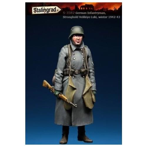 Stalingrad S-3582 German Infantryman Stronghold Velikiye Luki winter (1942-43) 1/35 Resin Model Kit