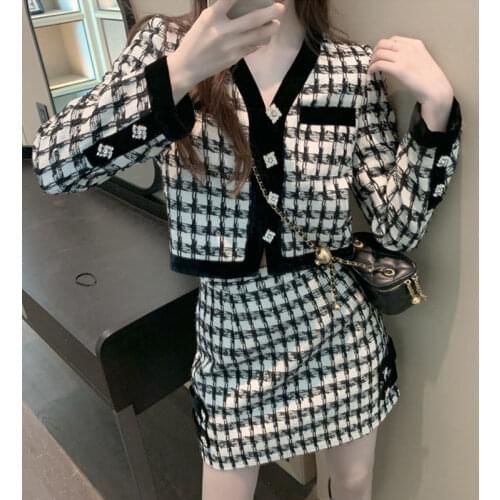 Collocation in new web celebrity Fried street little winter wind skirt to show high two suits female retro chic