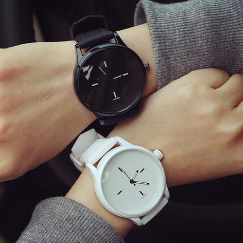 Womens Mens Soft Silicone Strap Jelly Quartz Lovers Gift Sports Wrist Watch reloj hombre