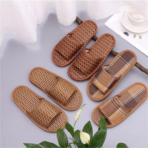 2021 New Summer Lovers Crochet Slippers Homme Anti-Slip Fashion Beach Shoes Women Bath Home Indoor Slides Men Sandals Cane
