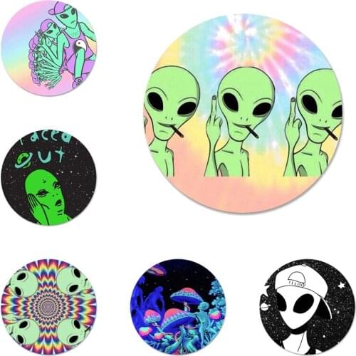 Cute Cartoon alien space Icons Pins Badge Decoration Brooches Metal Badges For Backpack Decoration