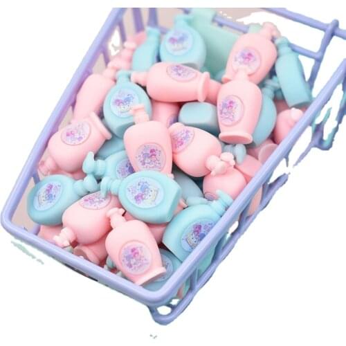 Cute Pink Blue Miniature Resin Shampoo & Shower gel Cabochon Doll Toy Dolls House crafts Accessories
