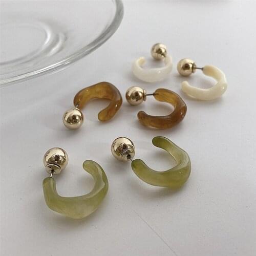 Three Color Acrylic C-Shaped Circle Stud Earrings for Women Korean Trendy Simplicity Retro Jewelry Female Sweet Elegant Ear Stud