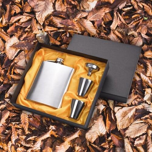 7OZ MINI Liquor Bottle Gift Box Stainless Steel Wine Pot Leather Surface Portable Whiskey Bottle Birthday Gift Yellow