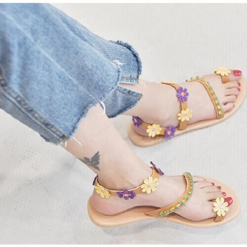 Large size sandals women summer 2021 new flat casual flowers rhinestone Roman shoes comfortable beach sandals