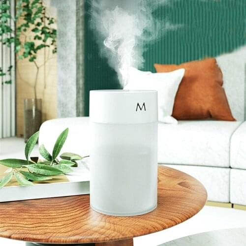 Air humidifier,USB essential oil atomizer, ultrasonic aromatherapy diffuser, portable mini aromatherapy sprayer, LED lamp home