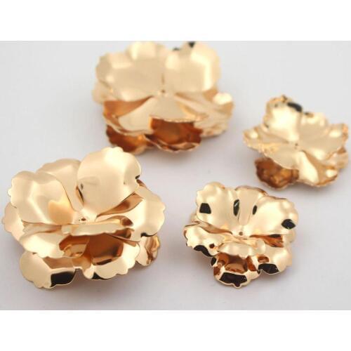 20pcs 30mm 40mm 3 Petals Flower 3D Charms Beads Caps Quality Brass Metal for DIY Women Bride Wedding Hair Jewelry Accessories