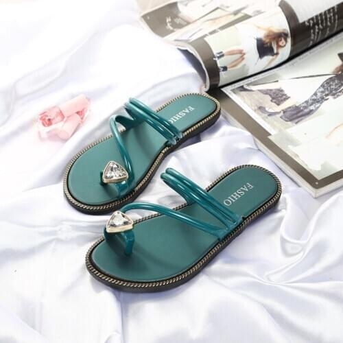 Summer New Style Slipper Womens Fashion Outer Wear Soft Bottom Indoors and Outdoors Beach Sandals Slippers Women Flip Flops