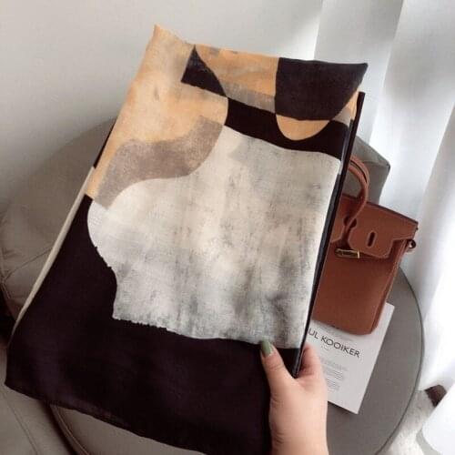 2020 Korean autumn and winter cotton hemp womens scarf thin winter fashion wear shawl warm silk scarf pleated shawl head scarf