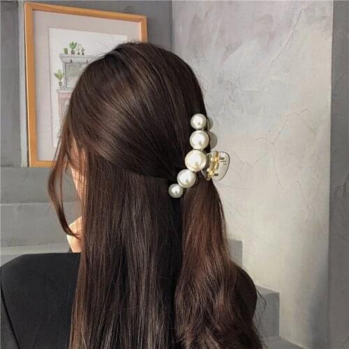 TIMEONLY Elegant Big Imitation Pearl Beige Resin Hair Claws Minimalist Vintage Hair Clip for Women Hair Accessories Headwear