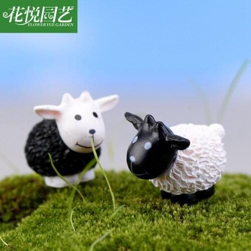 Moss Miniature Garden Terrarium Succulent Decoration Ornaments Accessorie Cute Cartoon Minnie Lamb Home Decoration Accessories