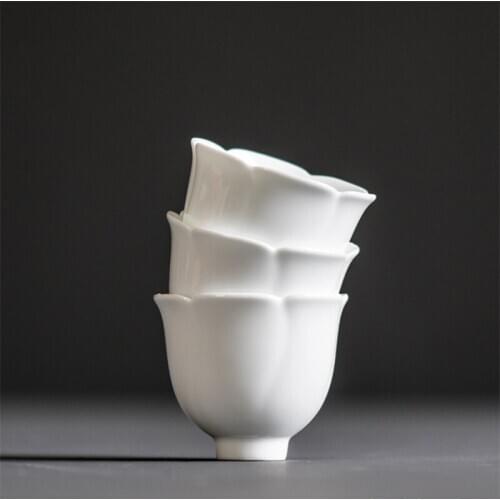 Creative Ceramic Office Petal Tea Cup Chinese Tea Set Kung Fu Celadon Flower Water Cup White Porcelain Small Tea Bowl Drinkware