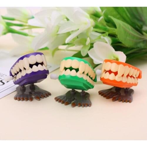 Clockwork Jumping Denture Educational Mechanical Toys Halloween Prank Decoration
