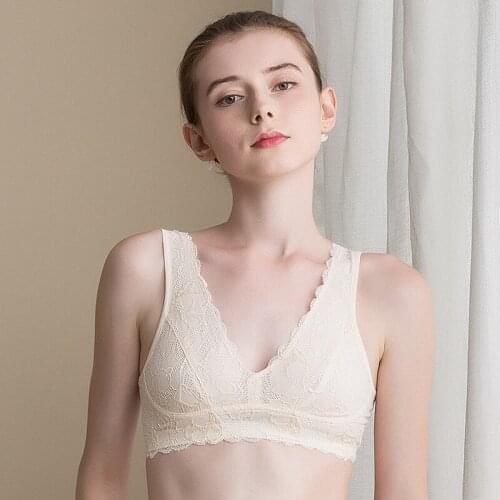 2019 New Female Nature Silk Ring-free Thin Bralette Sexy Lace Girl Underwear 100% Silk Sports Bra