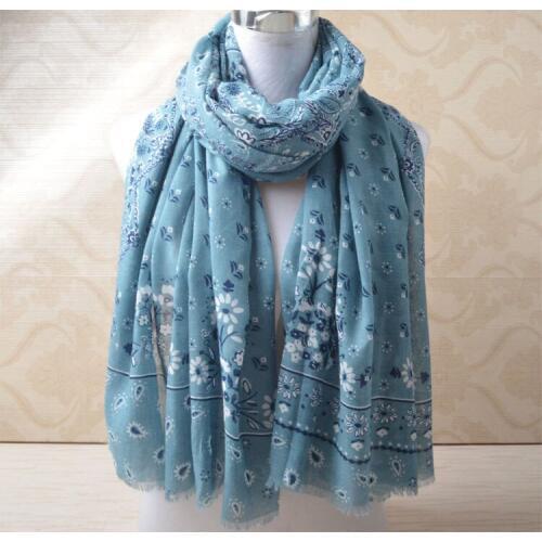 Winter cotton viscose shawl,Muslim hijab,flower scarf,muffler,plaisey head scarf wrap,british style,bandana,cape,floral hijab