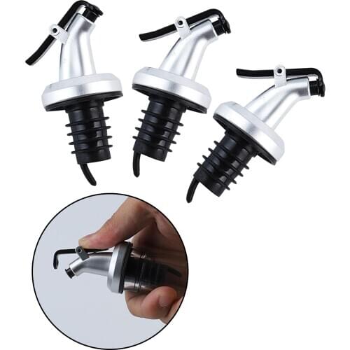 3x Oil Dispenser Bottles Spouts Plastic Cooking Oil Vinegar Pourer Easy Use and Clean for Bar Kitchen