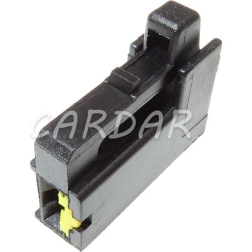 1 Set 1 Pin 7123-4123-30 Connector Auto Horn Socket For Toyota Camry Highlander Corolla